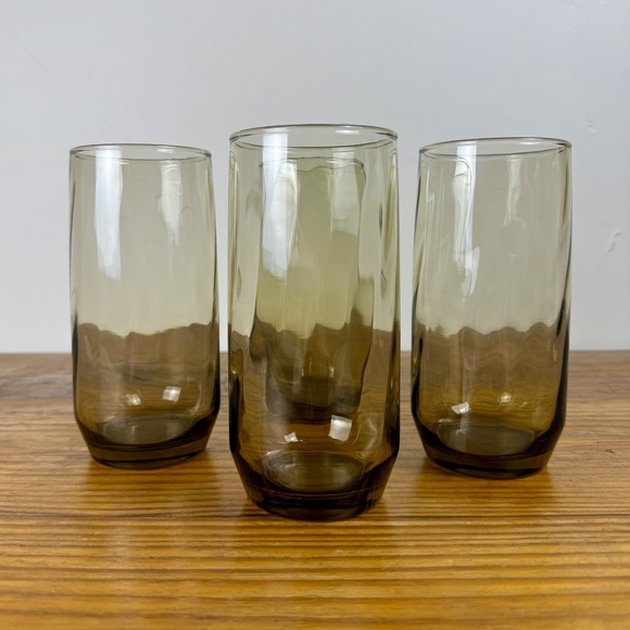 Vintage Libbey Smoked Glass Tumblers – Set of 4 | Mid-Century Modern Barware - Picture 10 of 15